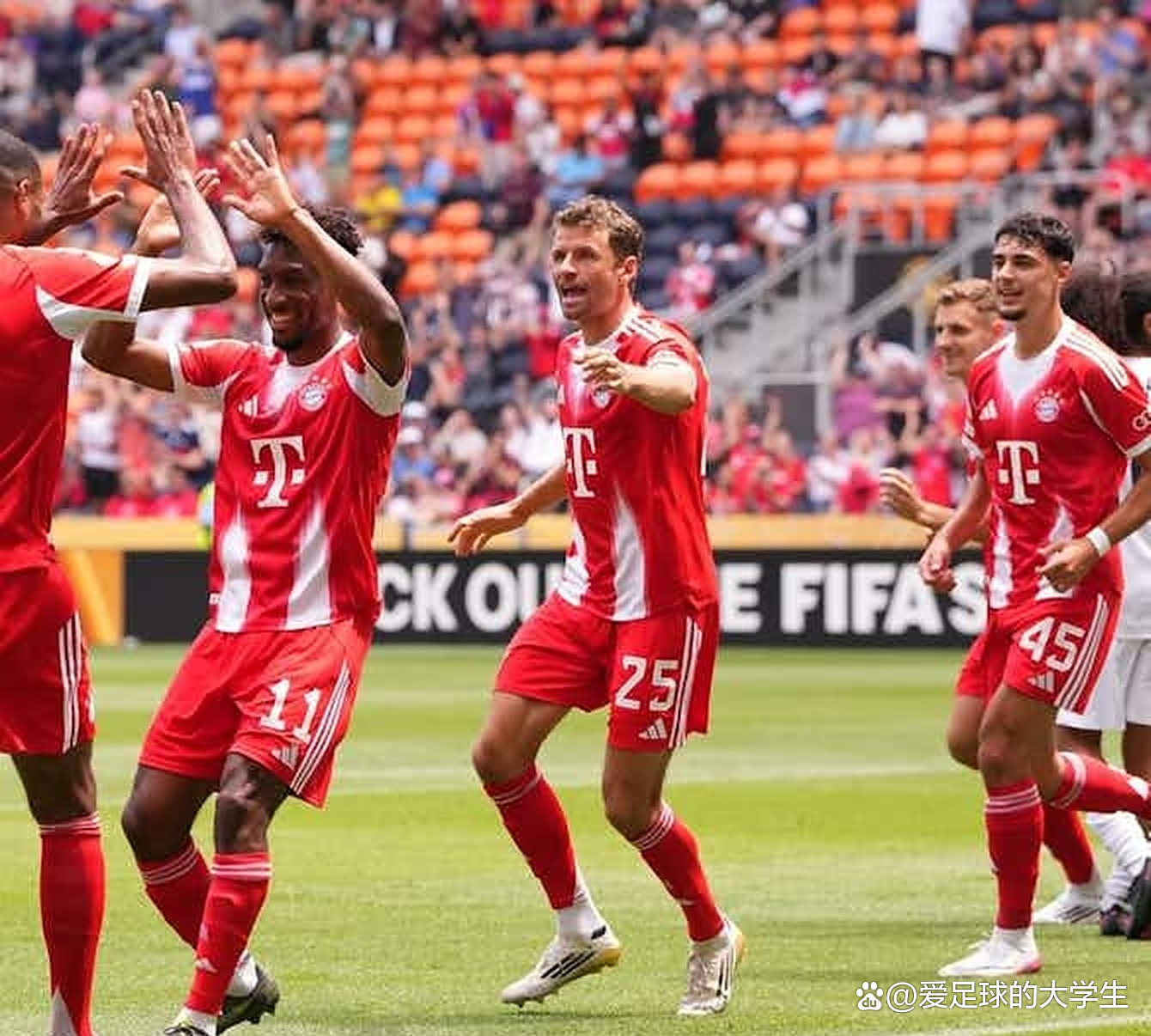 阿贾克斯战平切尔西,双方互有胜负 阿贾克斯战平切尔西,双方互有胜负