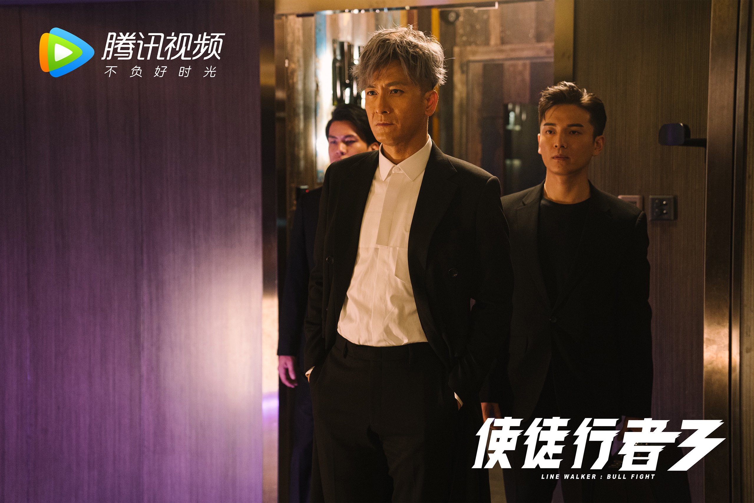 震惊！新疆男篮跨洋封锁尼克斯，浓眉高光表现引爆篮球江湖