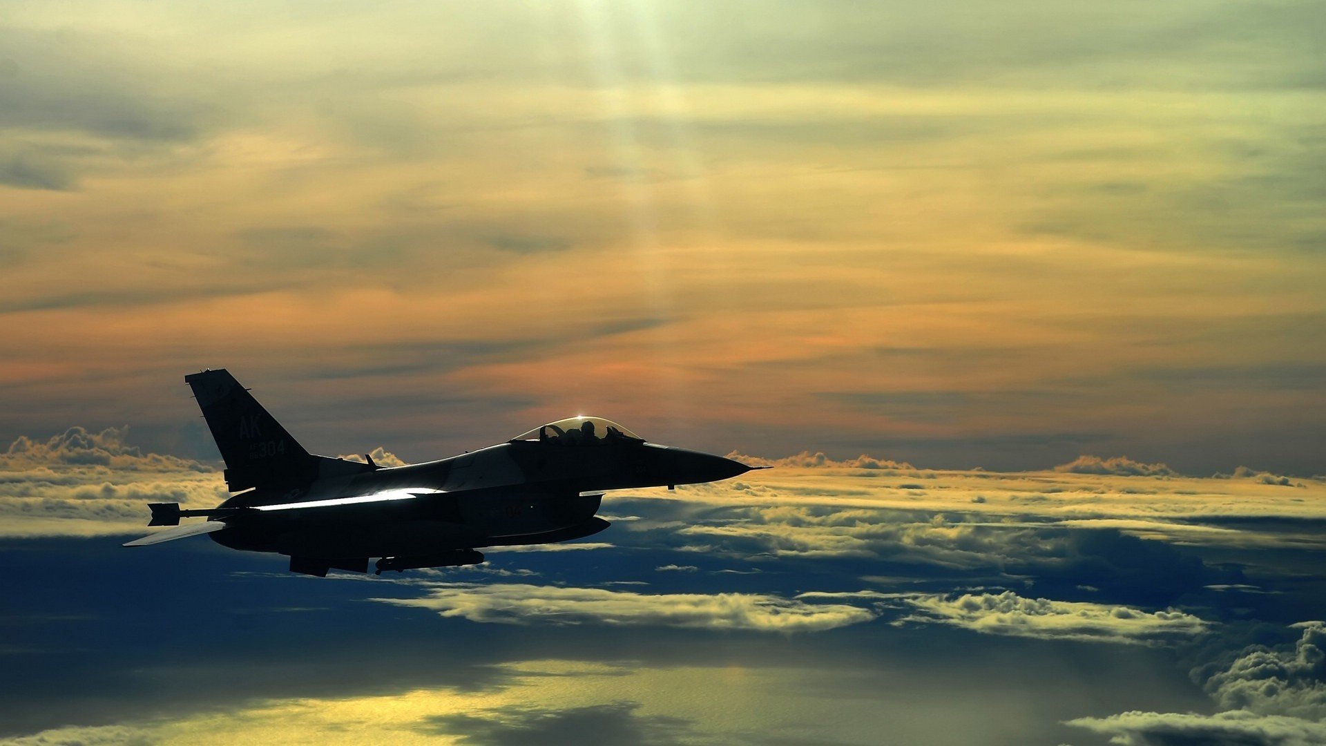 改写历史之夜，当深圳队跨联盟掀翻老鹰，切特用三分钟定义唯一