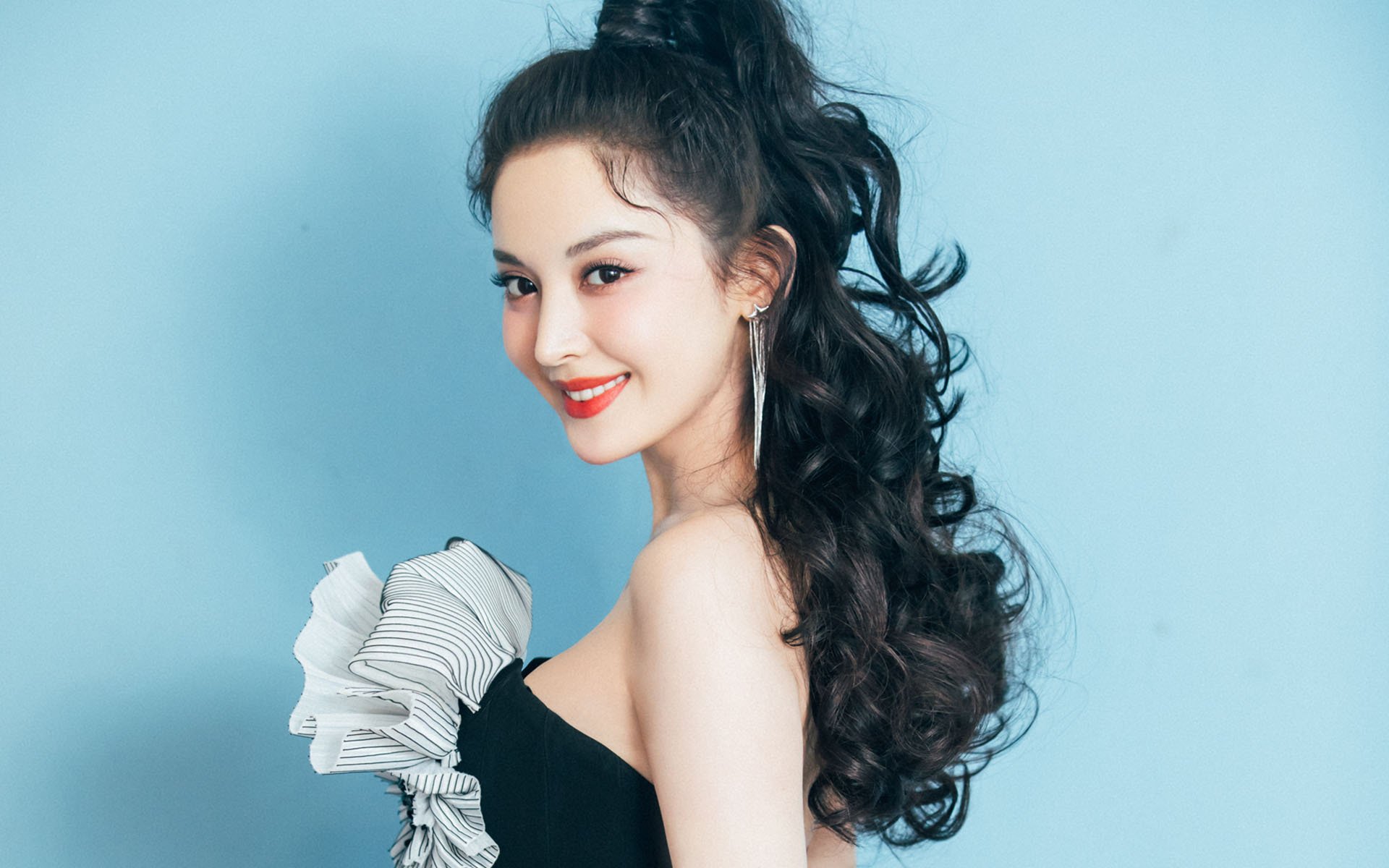 北欧风暴席卷南美，瑞典2026世界杯强势碾压智利，迪亚斯独造传奇之夜